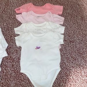 0-3 month short sleeve onesies set of 4